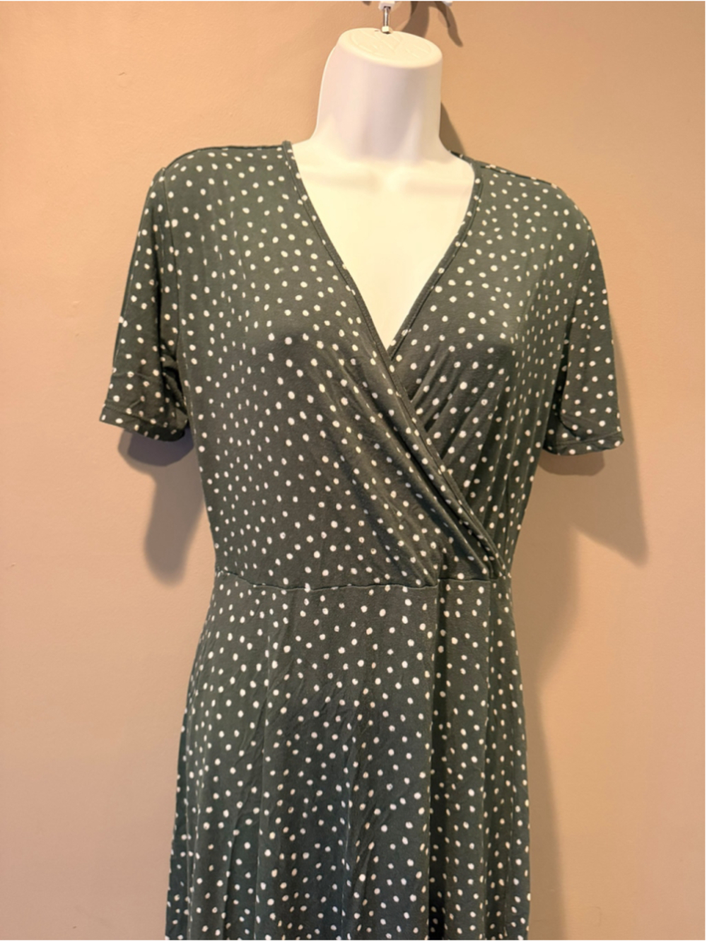 41 Hawthorn Elisse Knit Surplice Polka Dot Dress Green Size M - Picture 3 of 9